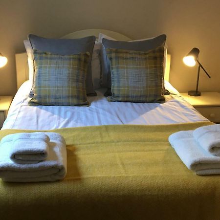 The Black Bull Inn Escrick Экстерьер фото