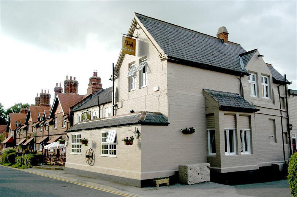 The Black Bull Inn Escrick Экстерьер фото
