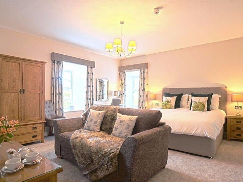 The Black Bull Inn Escrick Экстерьер фото