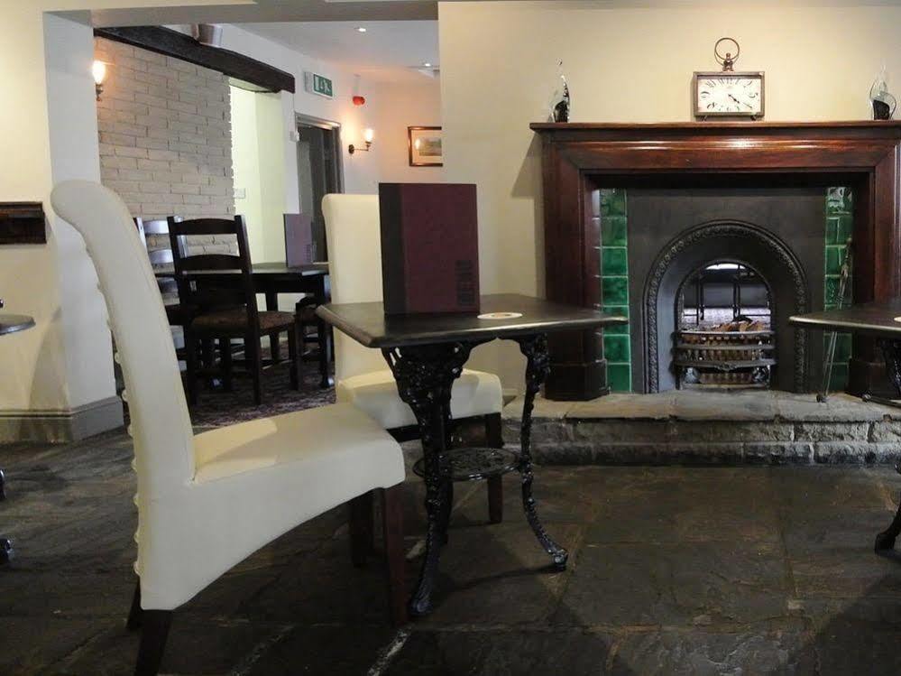 The Black Bull Inn Escrick Экстерьер фото