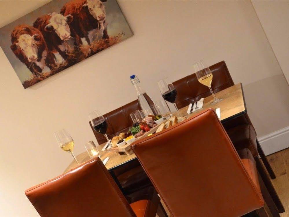 The Black Bull Inn Escrick Экстерьер фото