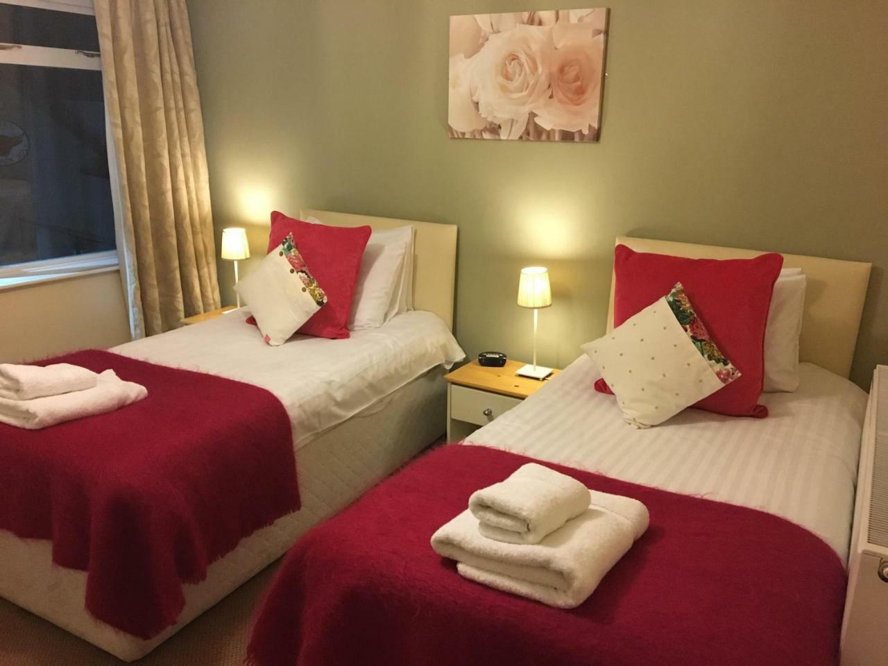 The Black Bull Inn Escrick Экстерьер фото